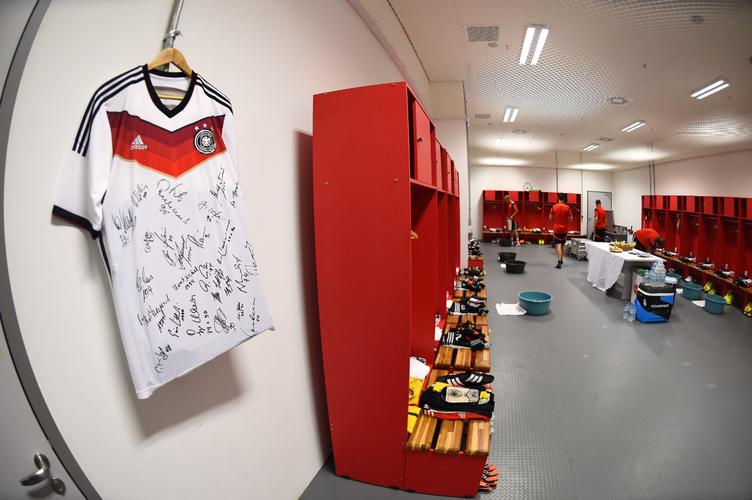 世界杯 德国 更衣室