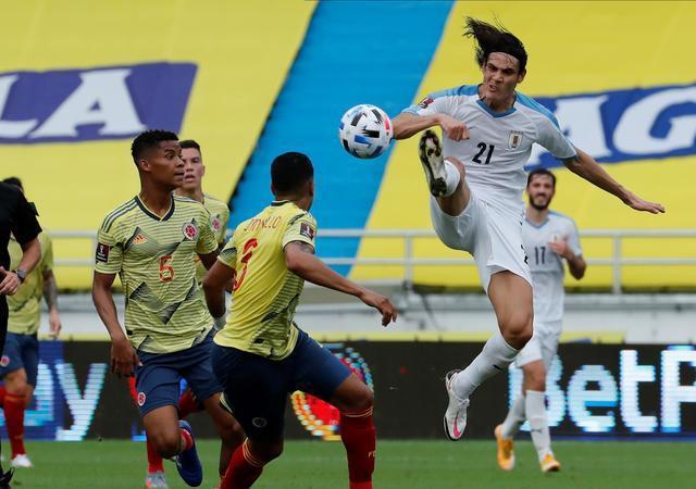 乌拉圭对哥伦比亚足球