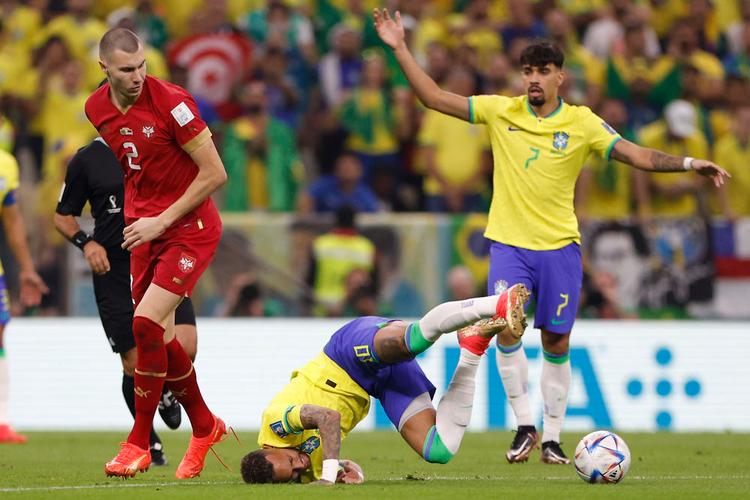 巴西VS塞尔维亚世界杯的相关图片